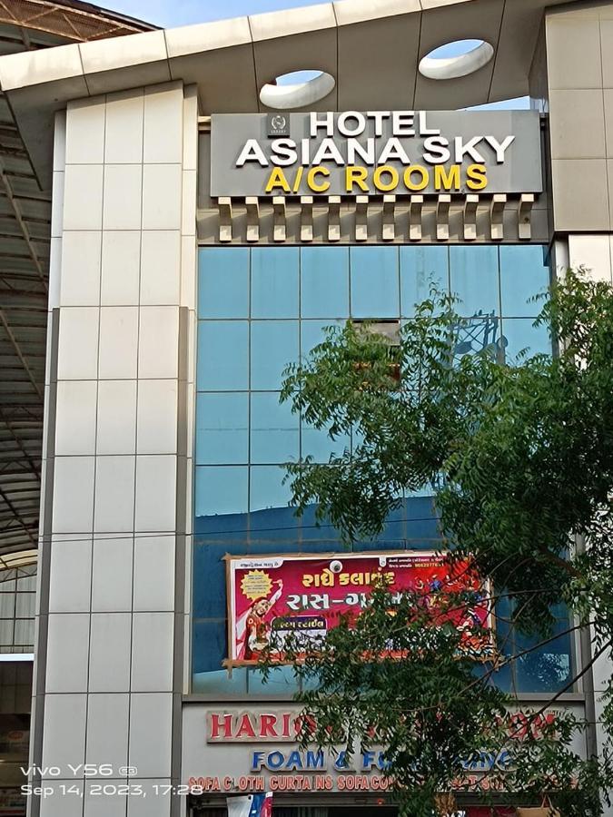 Hotel Asiana Sky Motera Ahmedabad Exterior foto