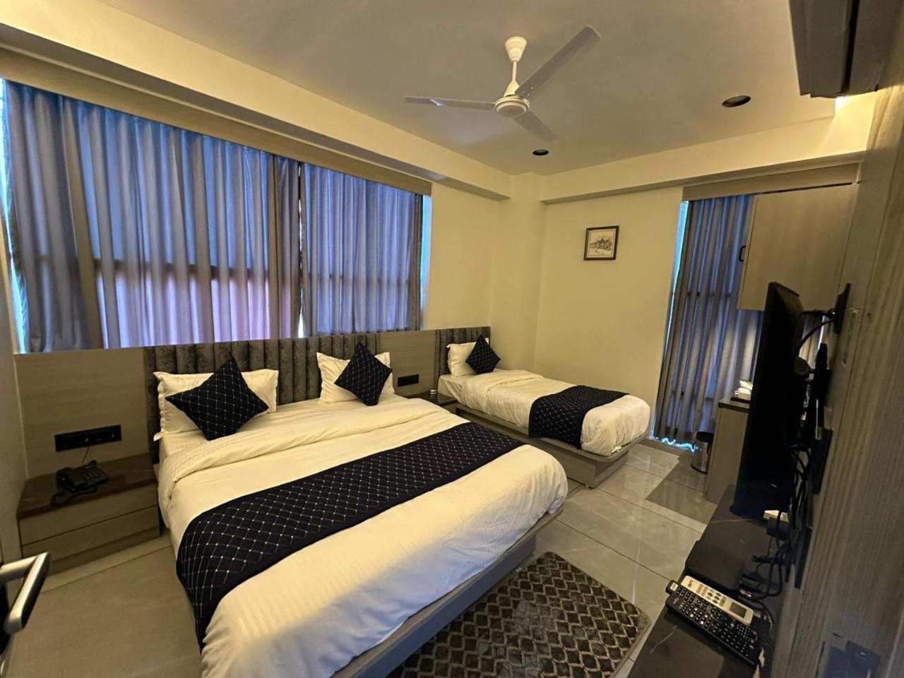 Hotel Asiana Sky Motera Ahmedabad Exterior foto
